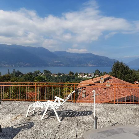 Castelveccana Nonna Anita Bed & Breakfast エクステリア 写真