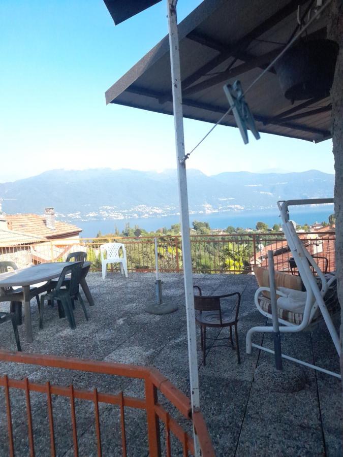Castelveccana Nonna Anita Bed & Breakfast エクステリア 写真